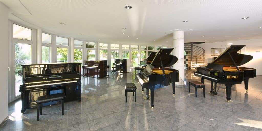 ERNLE PIANO Ausstellungsraum